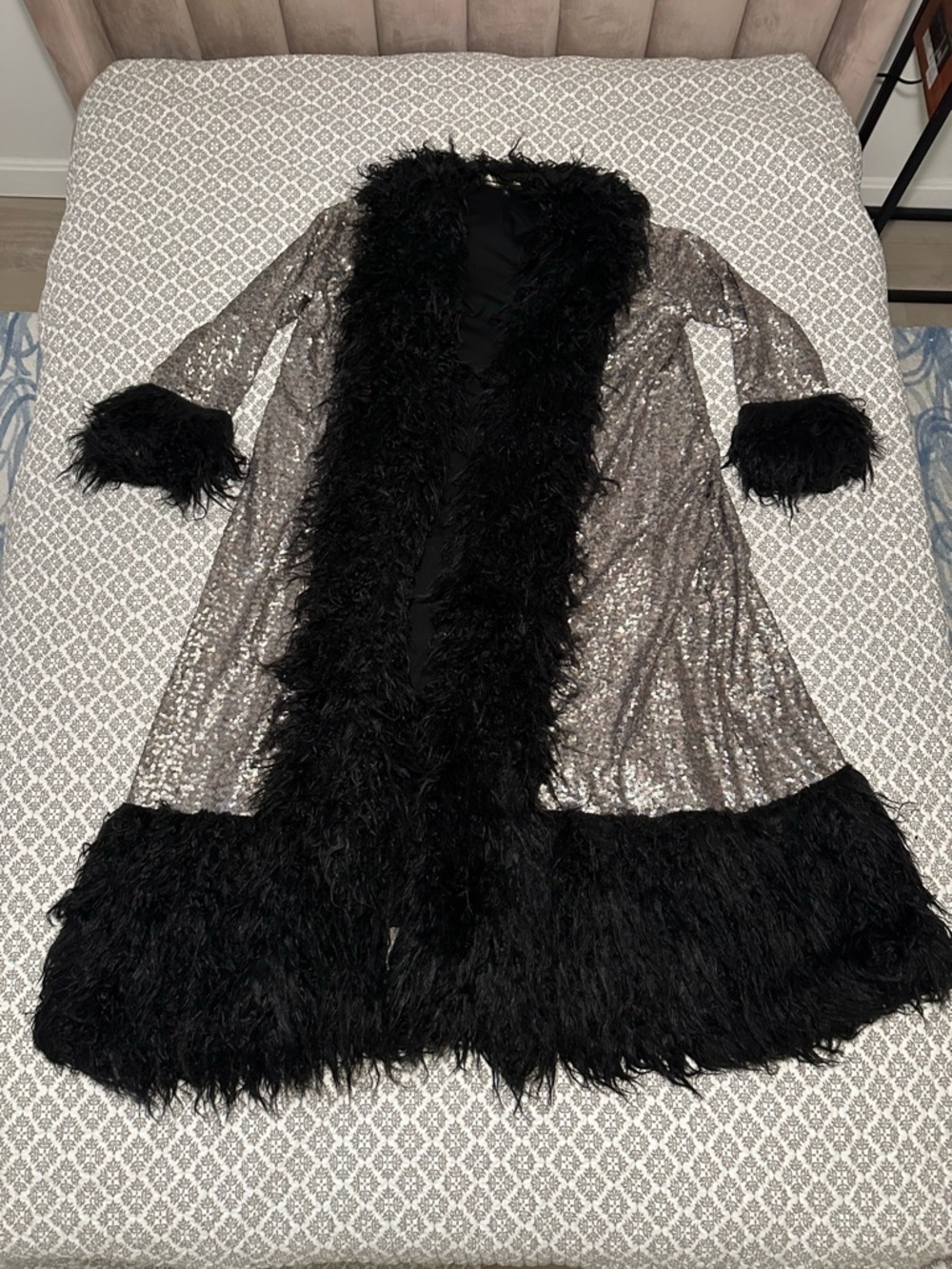 Jennafer Grace Penny Deluxe Buxom Gunmetal Faux Fur Jacket (L)